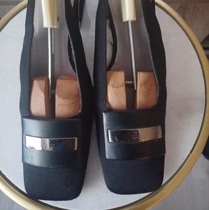 Vintage Authentic Gucci black peaudesoie slingback heels 9B.